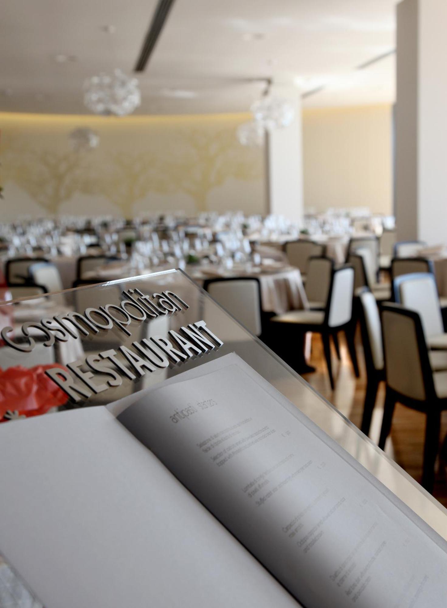 Cosmopolitan Hotel تْشيفيتانوفا ماركي المظهر الخارجي الصورة