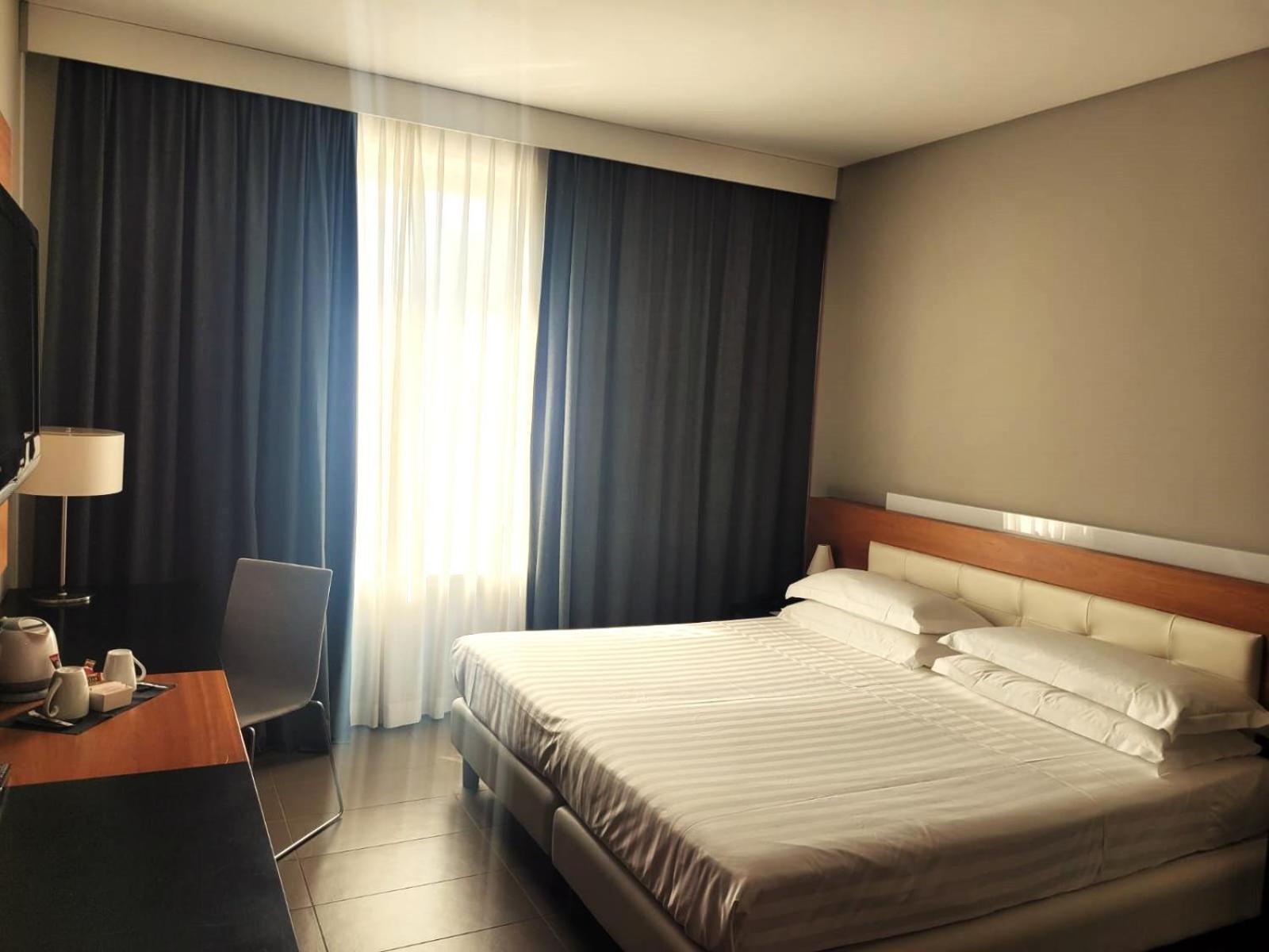 Cosmopolitan Hotel تْشيفيتانوفا ماركي المظهر الخارجي الصورة