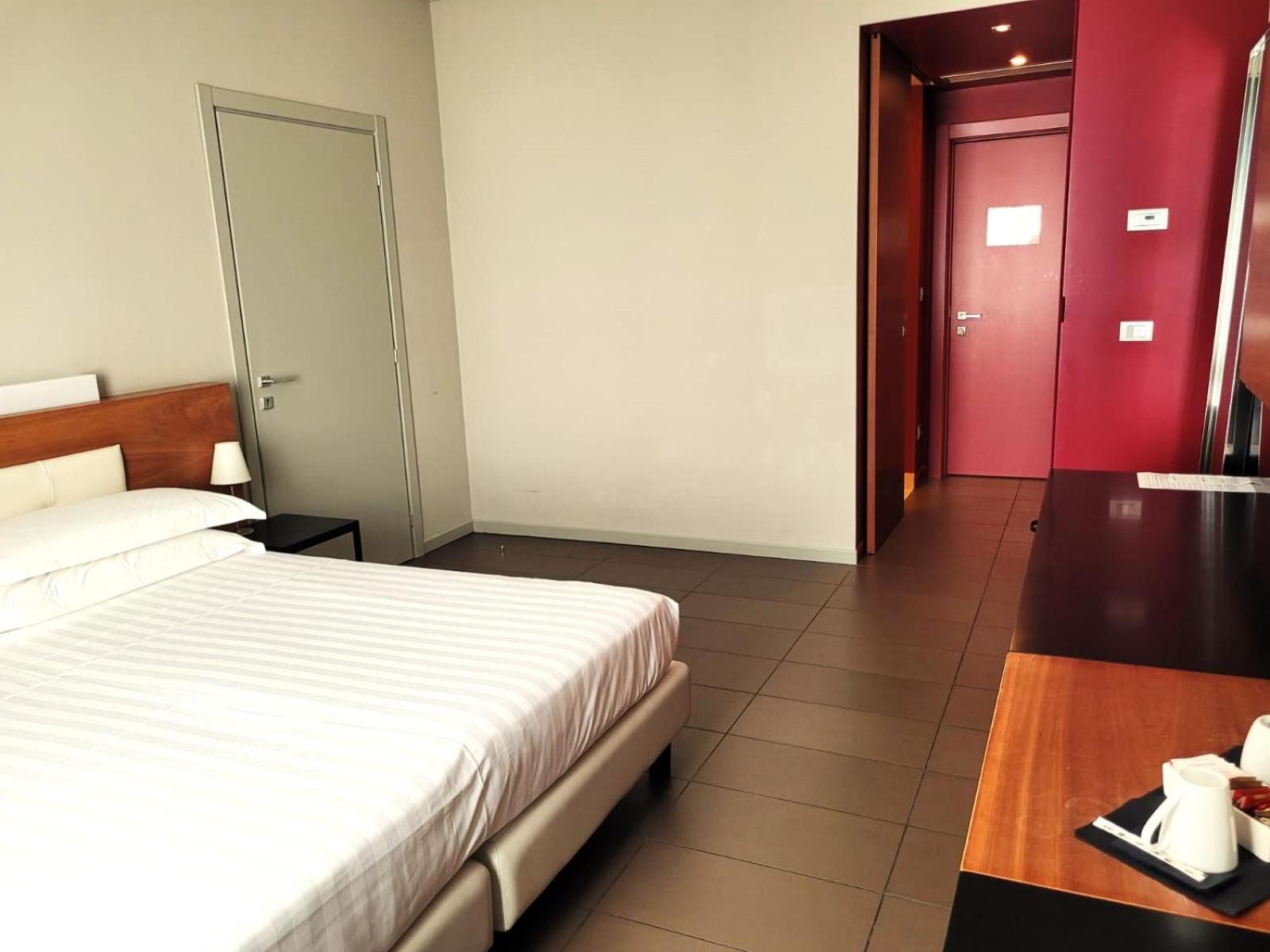Cosmopolitan Hotel تْشيفيتانوفا ماركي المظهر الخارجي الصورة